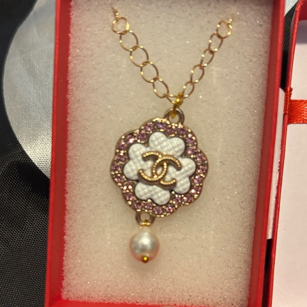 Chanel stamped Elegant Gold and White Pendant Necklace